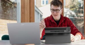 Acer Iconia Duo S14, Tablet Canggih yang Bisa Jadi Monitor Kedua Sekaligus Bikin Produktivitas Naik!