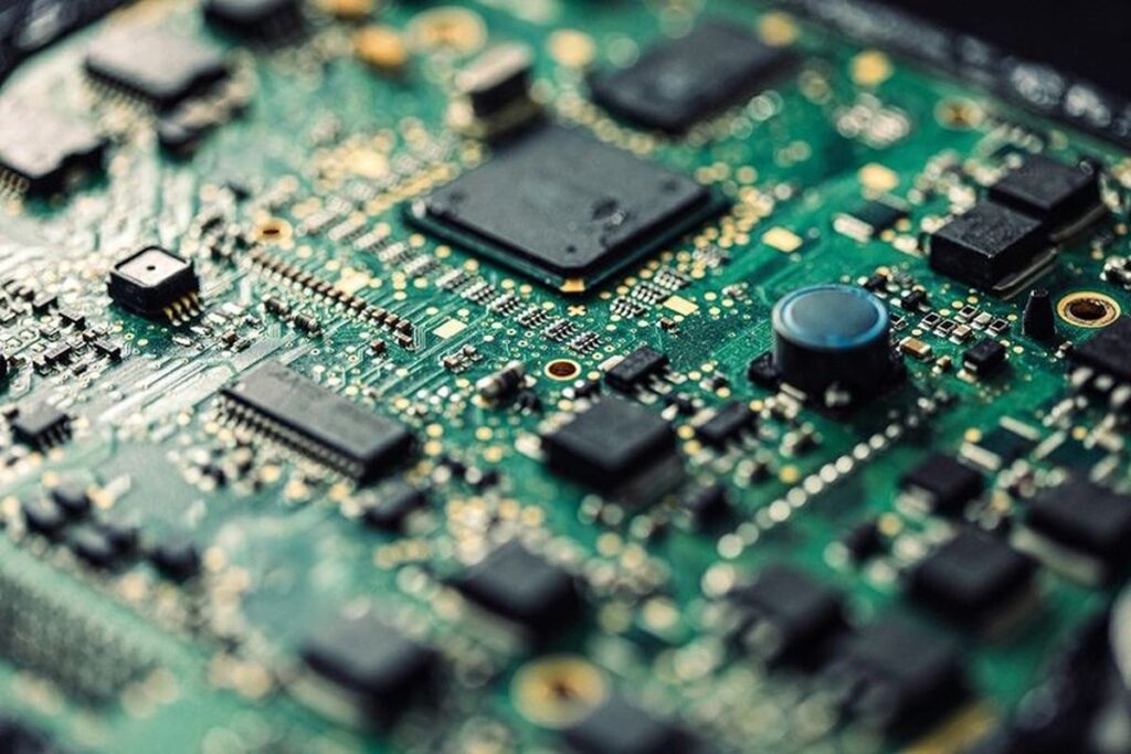 Pasar PC Global Ambruk! Krisis Memori Bikin Industri Komputer Ketar-ketir